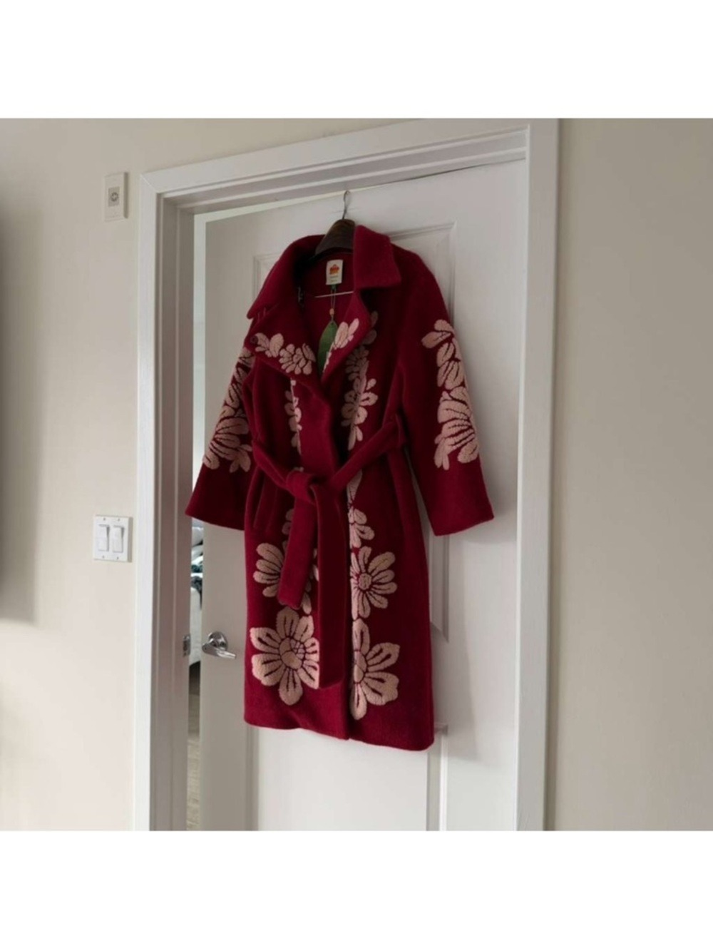 FARM Rio Burgundy Bold Flowers Fleece - Picture 5 of 8